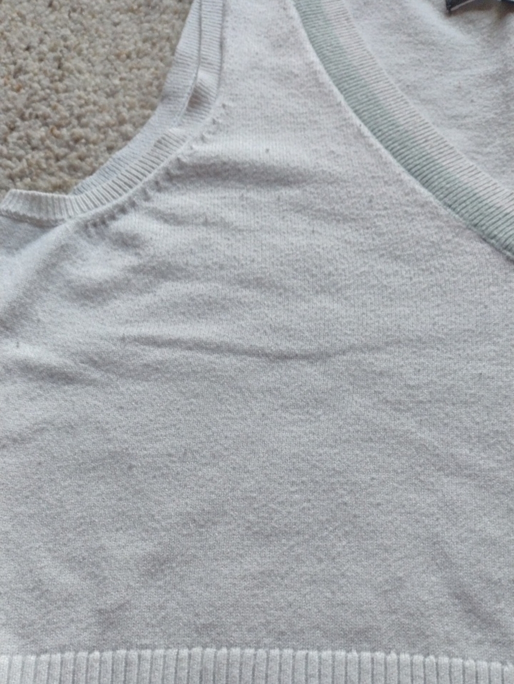 Blue Blush Cream Knit V-Neck Crop Tank with Mint Trim - Picture 3 of 4